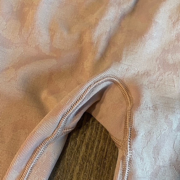 Women’s Gymshark Light Pink Adapt Leggings Size Small - Picture 3 of 7